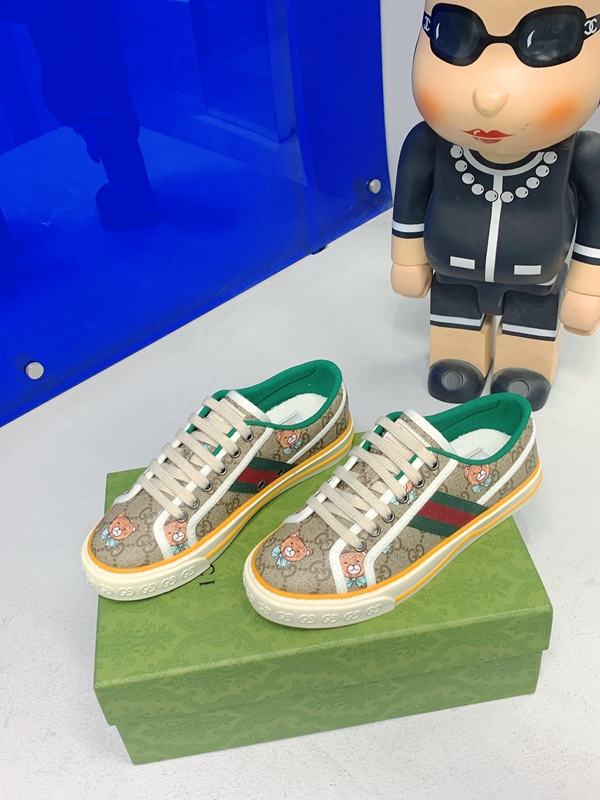 グッチ靴内部構造